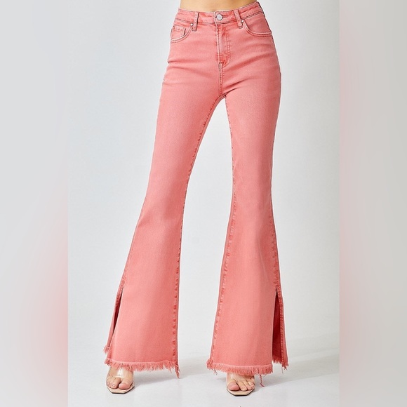 RISEN Denim - High-Waist Pink Flared Jeans with Split Hem